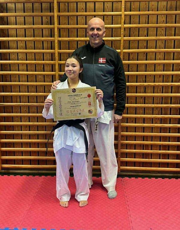 Ida Davidsen, 1. dan og sensei Claus Dufant